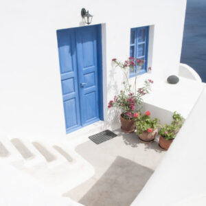 steps down to blue