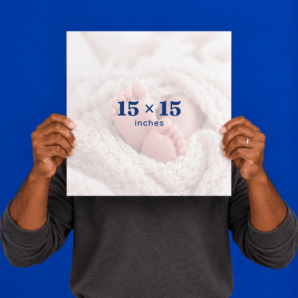 15 x 15 Plexi-Poster with a newborn baby feet photo